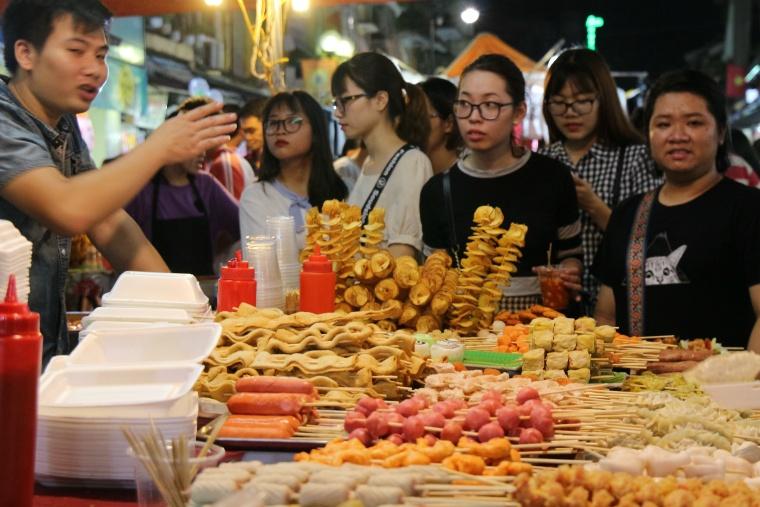 18年度 ハノイ旧市街の週末マーケットで散策 お土産紹介 ベトナム最新情報ブログ 現地在住ライターによるベトナムの記事