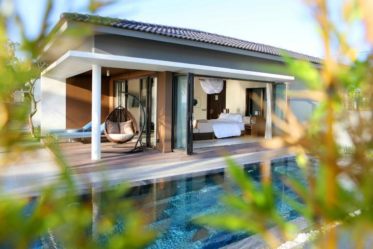 NPQ - 1 Bedroom Beachfront Villa (1).jpg